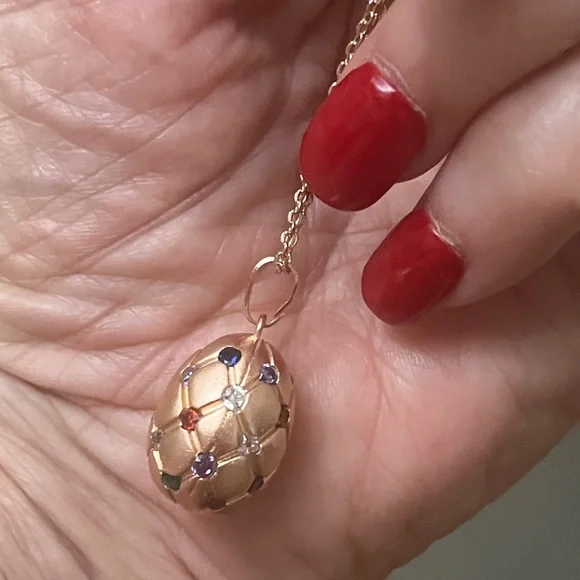 Elegant Rose Gold Egg Pendant Necklace with Multicolor Gems - Picture 6 of 10